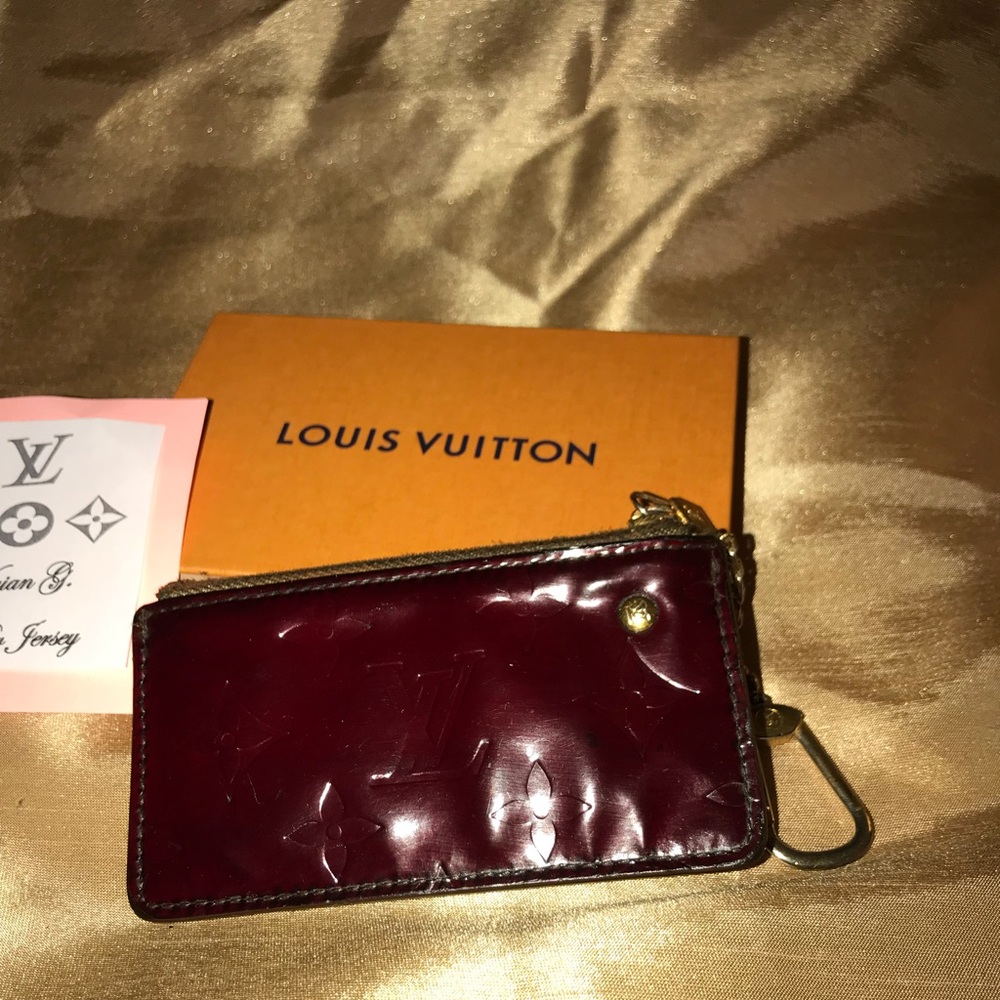 Authentic Louis Vuitton Vernis Key Cles Pouch